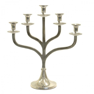 Candelabro Moderno de Aluminio de 5 Brazos, Plateado y Pulido, para Decoración del Hogar y Uso Religioso - Product Image 1