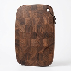 Planche à découper moderne en bois d'acacia avec trou de suspension, plateau de service en bois naturel brun de haute qualité pour la cuisine - Product Image 4