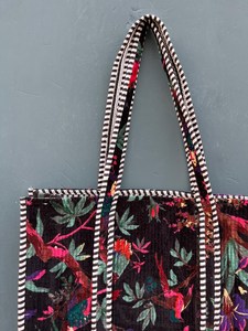 Sac fourre-tout en coton matelassé Kantha fait main, personnalisable, grand format, style bohème, pour la plage, les voyages, le shopping, avec fermeture éclair, poche intérieure brodée, couleur unie - Product Image 5