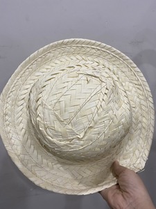 Sombrero de Paja Natural a Rayas Coloridas - Estilo Mexicano Tradicional para Playa, Actividades Corporativas, Ciclismo y Uso Casual - Product Image 1