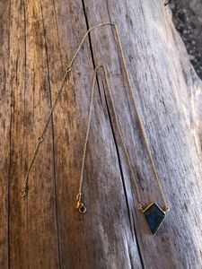 Collar con Colgante Geométrico de Lapislázuli Chapado en Oro, Engaste en Bisel, Joyería Unisex Minimalista para Uso Diario - Product Image 6