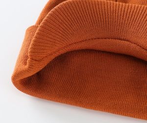 Bonnet en tricot côtelé épais et chaud à motif camouflage pour les sports d'hiver, le ski et la course à pied - Product Image 6