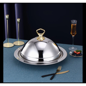 Plat de service rond en acier inoxydable avec couvercle en dôme, cloche en métal poli argenté pour la maison, les mariages, les réceptions et la restauration. - Product Image 4