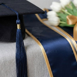 Banda de graduación personalizada con nombre de la escuela, logotipo y año para ceremonias y eventos de graduación de universidades y escuelas secundarias - Product Image 6