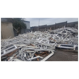 Residuos mixtos de uPVC rígido para reciclar en gránulos de PVC y material plástico reprocesado - Product Image 6