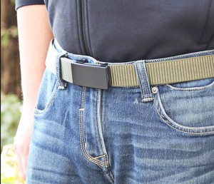 Cinturón Casual de Color Sólido con Hebilla de Cierre Automático, Rectangular, de Plástico, Moldeado en una Sola Pieza, Duradero, Negro, Verde Oliva, Marrón - Product Image 3
