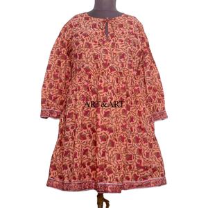 Hermoso Vestido Vintage de Mujer, 100% Algodón Tejido, Corte en A, Estampado Floral Hecho a Mano, Cuello Redondo, Mangas Abullonadas, para Vacaciones, Playa - Product Image 1