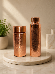 Ensemble de Bouteilles d'Eau en Cuivre Pur Double Finition Personnalisées de Luxe Premium Sans BPA - Design Martelé Artisanal Lisse, Flacon Ayurvédique pour la Maison - Product Image 3