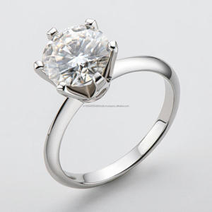 Bague de fiançailles solitaire en moissanite taille ronde VVS, en argent sterling 925, bijoux de mariage de luxe pour femme - Product Image 1