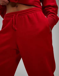 Conjunto Deportivo para Mujer con Sudadera Roja con Capucha y Pantalones Jogger con Cordón Ajustable - Product Image 6