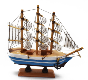 Bateau à voile en bois fait main, bleu et blanc rayé, décoration pour salon, bureau, étagère, table et décoration côtière - Product Image 5