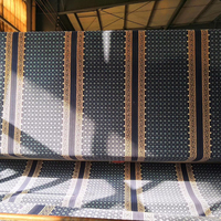 Tapis de prière islamiques personnalisés en polypropylène tufté, rouleaux pour mosquées, grand design, poils moelleux, antibactériens, lavables à l'eau