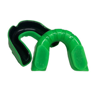 Protège-dents pour adultes et enfants, garçons, double couleur, protection ergonomique pour les sports de combat, MMA, boxe, rugby, kickboxing, taekwondo, softball - Product Image 1