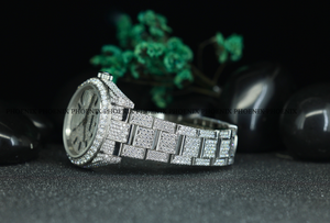 Reloj de Lujo con Incrustaciones de Diamantes para Hombre, Reloj de Cuarzo Hip Hop de Acero Inoxidable con Ventana de Fecha, Reloj de Pulsera con Brazalete de Piedras de Moissanita - Product Image 4