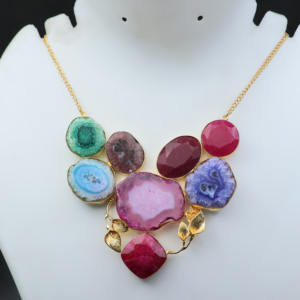 Collier Statement en pierres précieuses, plaqué or 18 carats, agate naturelle et rubis, collier artisanal audacieux - Product Image 4