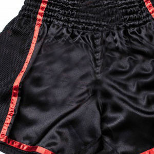 กางเกงชกมวย MMA สำหรับผู้ชาย แบบสั่งทำ สีดำล้วน แถบแดง ผ้าซาติน เอวยางยืด ระบายอากาศได้ดี สวมใส่สบาย ผลิตจากโพลีเอสเตอร์ 100% น้ำหนัก 220 กรัม สำหรับผู้ใหญ่ - Product Image 5