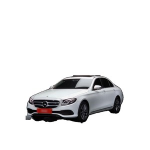 Mercedes-Benz Classe E E300 4MATIC Avantgarde 2019, 70 617 km, boîte automatique, sièges en cuir, conduite à gauche, caméra de recul - Product Image 1