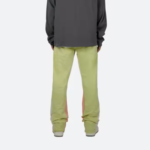 Pantalon évasé en cuir élégant pour homme - Pantalon pattes d'éléphant de haute qualité pour un style tendance et décontracté - Product Image 4