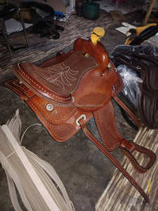 Selle en cuir véritable Siège pour cheval Selle de cheval confortable Selle de randonnée Western Pleasure pour une conduite confortable - Product Image 3