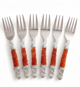 Ensemble de fourchettes en acier inoxydable avec poignée micro perlée de couleur orange, parfait pour les ustensiles de cuisine à domicile, les hôtels et les restaurants. - Product Image 1