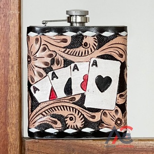 Gourde à whisky en cuir repoussé style western 7oz en acier inoxydable, ensemble cadeau style ranch western, cadeau de voyage pour hommes - Product Image 1