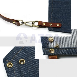 Tablier de barbier en jean en gros avec sangles en cuir et plusieurs poches pour salon de coiffure et usage de toilettage - Product Image 5