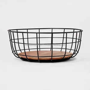 Paniers de rangement ronds en métal et bois pour fruits et ustensiles de cuisine pour organiser la vaisselle - Product Image 1