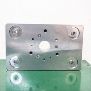 AMT VINA Prototipado Rápido, Base Rectangular de Acero y Aluminio Mecanizada por CNC de Precisión Personalizada, MOQ Bajo - Product Image 1