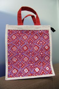 Sac de courses moyen à motif losanges en tissu non tissé rouge avec fermeture éclair, sac fourre-tout à main pour l'épicerie - Product Image 5