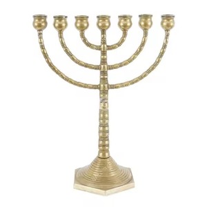 Candélabre artistique en métal à 9 bras, porte-bougie Menorah élégant, accent décoratif pour la maison - Product Image 5