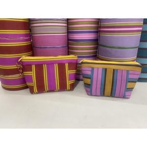 Vente en gros Personnalisable Écologique Nylon Recyclé pour Trousse de Toilette Maquillage Pochette Fermeture à Glissière Portable Réutilisable Cosmétique Cas - Product Image 2