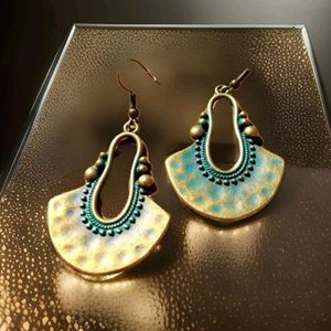 Pendientes de latón en espiral abstractos, aros clásicos de moda para bodas, fiestas, hechos a mano, joyería étnica personalizada, pieza llamativa. - Product Image 4