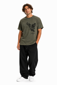 T-shirt graphique contemporain pour homme, coupe décontractée en coton avec impression DTG, manches courtes, col rond, vente en gros, streetwear - Product Image 4