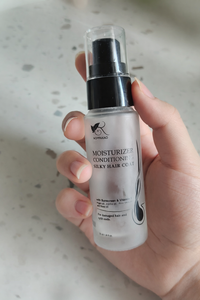 Huile capillaire nourrissante aux herbes soyeuses avec formule réparatrice sans rinçage anti-frisottis - Product Image 5