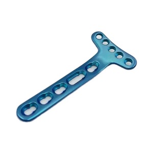 Petite plaque osseuse oblique à verrouillage en alliage de titane en forme de T pour chirurgie orthopédique - Product Image 1
