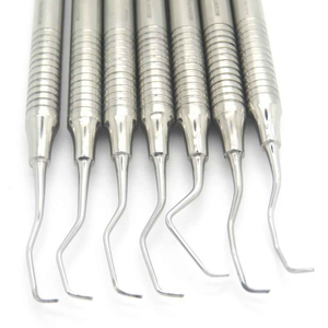 Détartreur dentaire en acier inoxydable, outil manuel de précision avec poignée ergonomique pour une élimination contrôlée du tartre - Product Image 3
