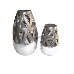 Azora Industries Vase de table moderne chaud Vase à fleurs en aluminium moulé deux tons antique avec vase à fleurs en aluminium moderne polonais - Product Image 1