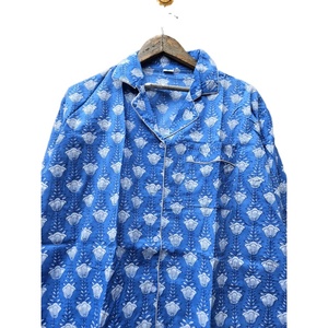 Robe de nuit florale vintage indienne faite à la main pour femme – Confortable, durable, coupe décontractée, 100 % coton respirant, imprimé au bloc - Product Image 3
