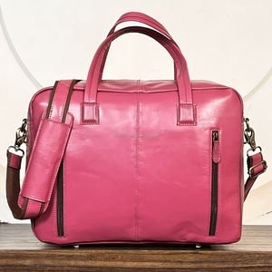 Bolsos de Almacenamiento de Cuero Vacuno con Múltiples Bolsillos, Elegantes Bolsos de Pañales de Cuero con Diseño Floral y Correa para el Hombro - Product Image 5