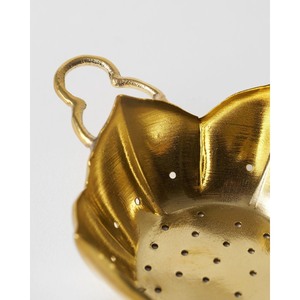 Assured Quality Golden Metal Sieve Colander With Perforated Design And Handle For <b>Kitchen</b> Use - Product Image 6
