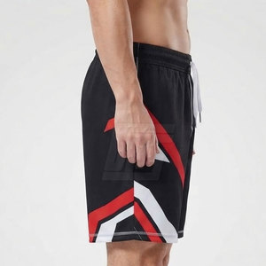Shorts de combat élégants pour hommes, respirants et à séchage rapide, avec détail de fente latérale, pour l'entraînement, la gym et les sports. - Product Image 5