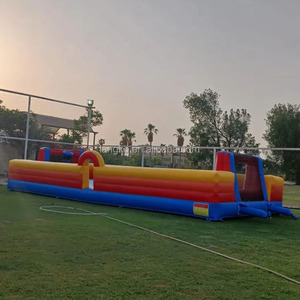 Campo de fútbol inflable rojo y <span class=keywords><strong>azul</strong></span> dinámico | Vibrante equipo Color jabón fútbol Pitchkids campo de fútbol jabonoso precio barato - Product Image 2
