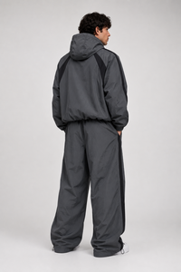 Survêtement unisexe en nylon coupe-vent surdimensionné avec fermeture éclair, panneau contrastant, logo personnalisé, veste coupe-vent imperméable et pantalon de jogging – Vente en gros - Product Image 3