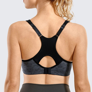 Soutien-gorge de sport pour femme de haute qualité, col rond, maintien moyen, couleur noire unie, haut de sport pour adultes, par Micah Corporation - Product Image 2