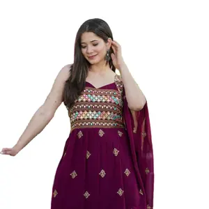 Bollywood Fashioned Eid e Ramadan mese Special Designer Hand Work abito Sharara ricamato per ragazza