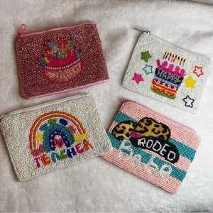 Porte-monnaie classique à motif de dessin animé perlé, broderie de perles de rocaille, pochette faite à la main, cadeau, portefeuille à fermeture éclair, imprimé en typographie, personnalisé - Product Image 3