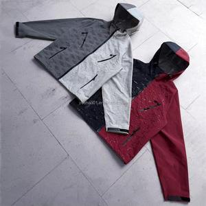 Ensemble survêtement coupe-vent homme : veste à capuche et pantalon de jogging en nylon imperméable, réfléchissant, ajusté et oversize - Product Image 4