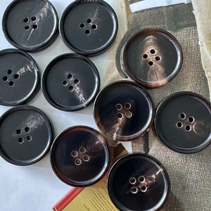 Boutons en corne de buffle polie finition naturelle, écologiques, pour vêtements et décorations de style animalier, logo personnalisé - Product Image 2