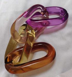 Chaîne de maillons en résine en forme de cercle pour la décoration intérieure. Chaînes en résine personnalisables, variété de couleurs pour la décoration de la maison au prix le plus bas. - Product Image 1