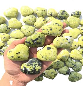 Lizardita de cristal Natural tallada a mano en forma de corazón Reiki piedra preciosa piedra semipreciosa artesanal para meditación Feng Shui - Product Image 1